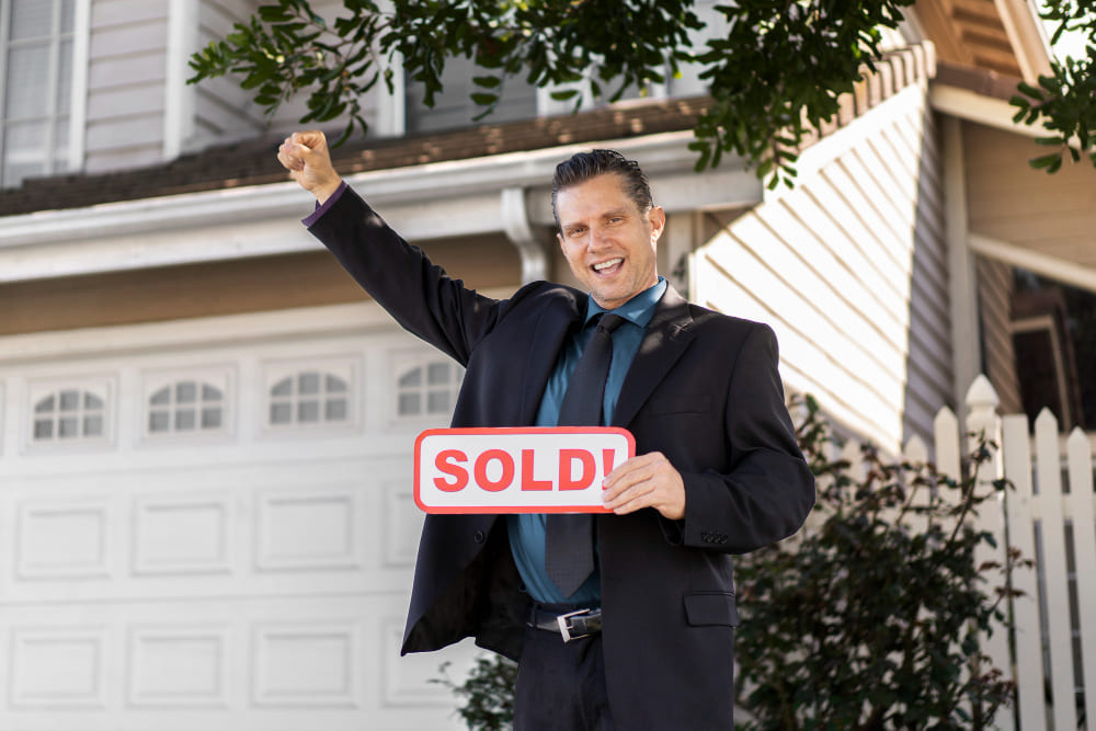 Successful case studies of investors who have used loans for real estate investments.